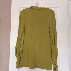 COPY - Simply Vera lime green small turtleneck
